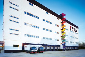 <p>Vista exterior del centro de distribución de productos en Münster</p>